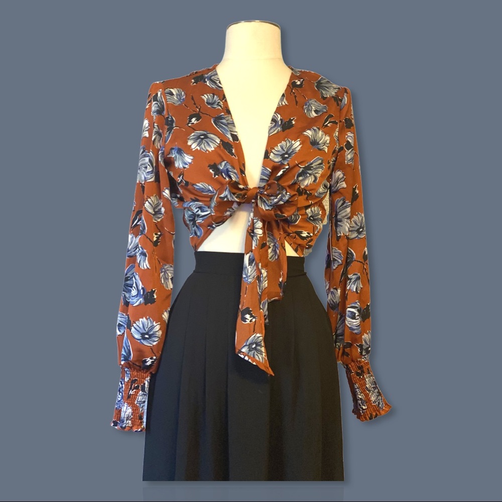 Forever21 versatile floral blouse